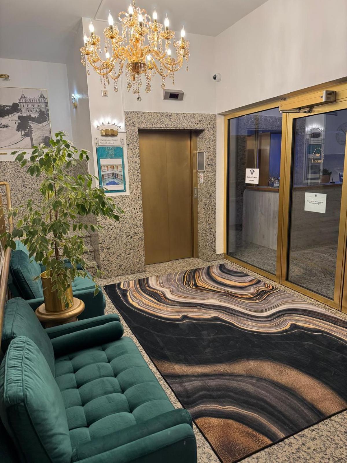 Hotel Kaiserhof Fürstenwalde Esterno foto